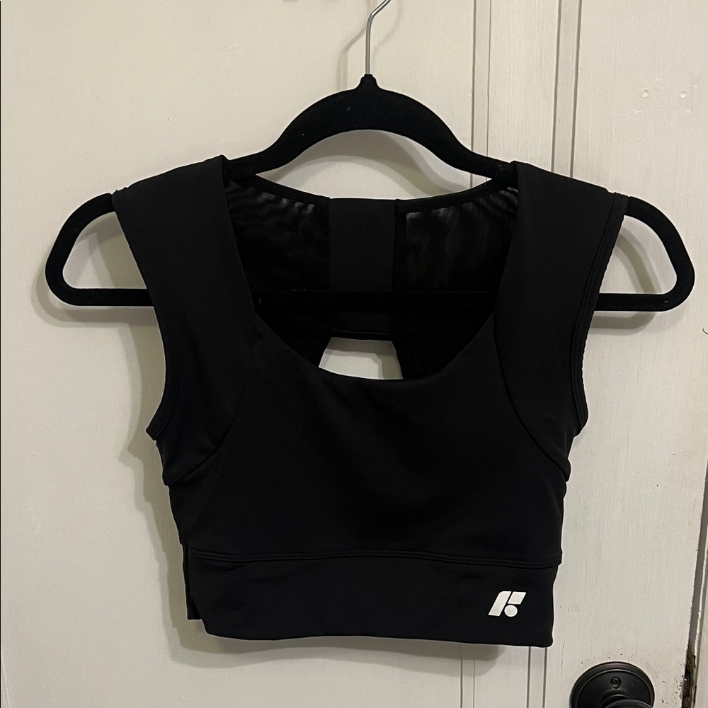 Forme Posture Black Sports Bra M